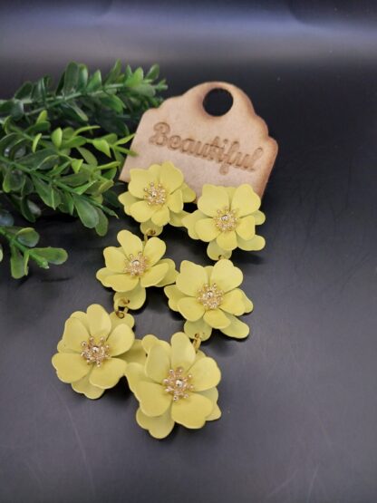 3 Flower drop earrings