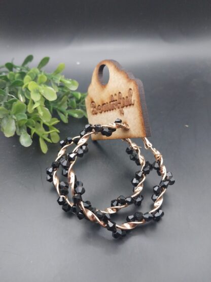 Beaded hoop twisted earrings - Image 2