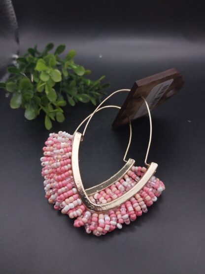 Beaded loop earring - Image 3