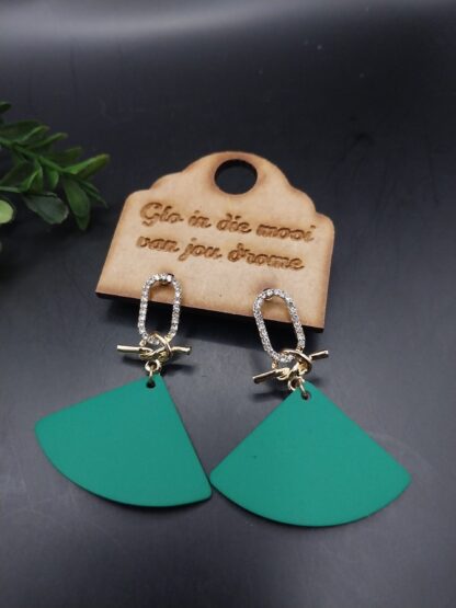 Coated metal triangles with shiny stone topper - Image 2
